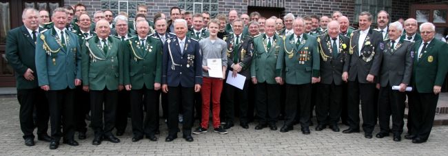 die geehrten Herren files/bezirksverband/images/2013/BZ Gesamtgeehrte Herren BZ-DH-2013.jpg